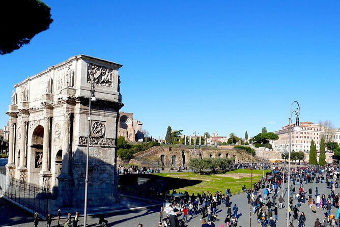Small group VIP Colosseum Tours, Roman Forum & Palatine  entrance